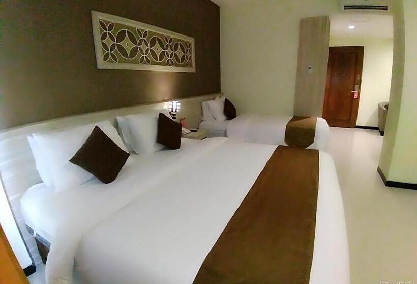 デラックストリプルルーム, Red Chilies