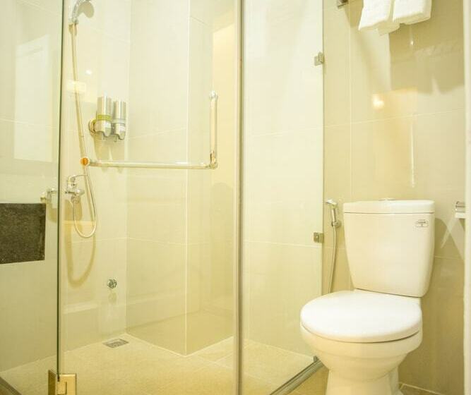 اتاق لوکس, Red Palace