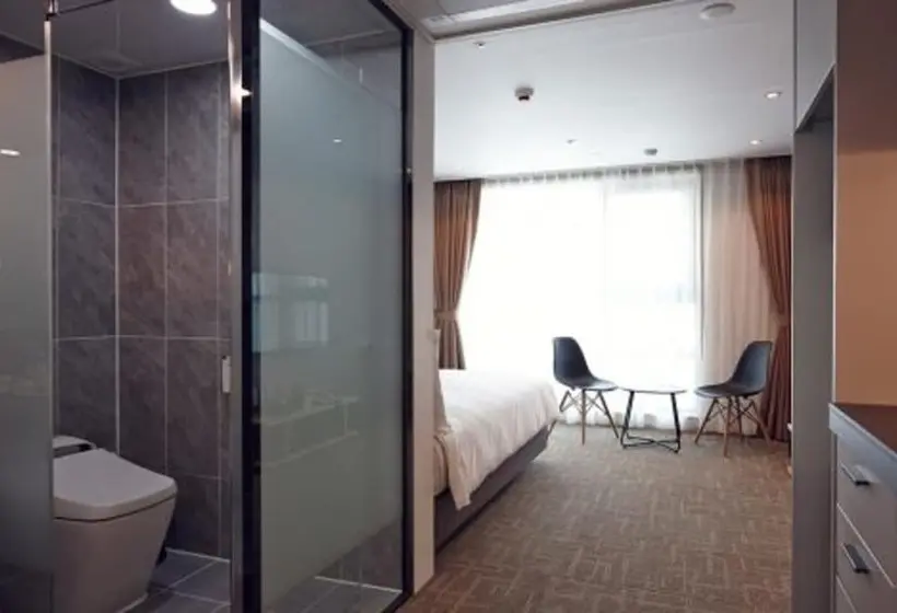 اتاق سوپریور, Royal Square Hotel Seoul