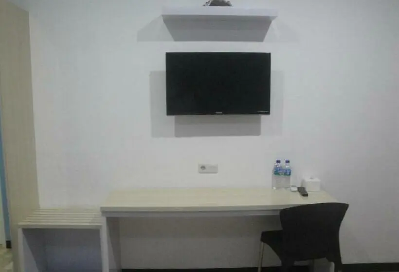 اتاق لوکس با چشم‌انداز دریا, Matahari Hotel Labuan Bajo