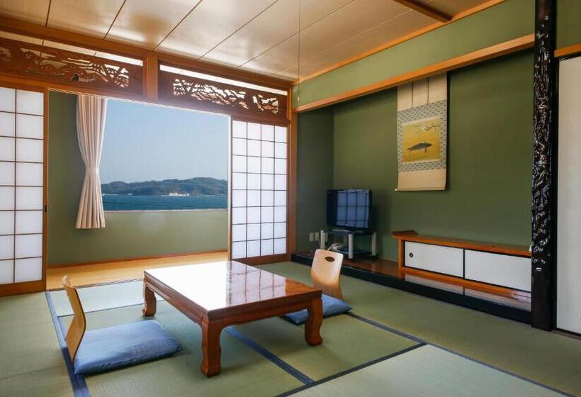 חדר משפחתי, Bekkan Yosanoso