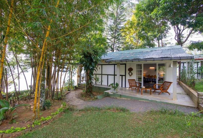Standard Bungalow 2 Bedrooms 2 Bedrooms Lake View, The Farm Resorts