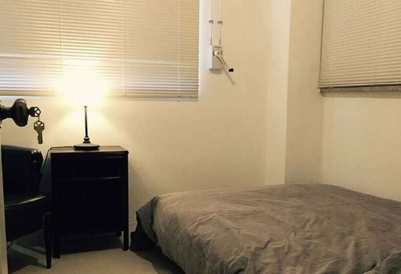 חדר סטנדרד יחיד חדר אמבטיה משותף, The Lanai Hostel