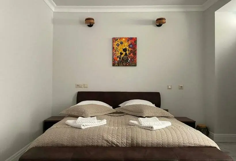 デラックスルーム, Maisonette Apartments