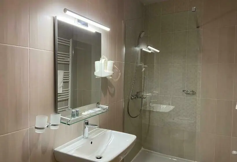 デラックスルーム, Maisonette Apartments