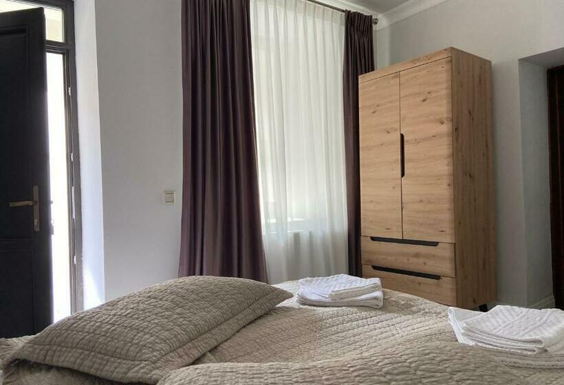 デラックスルーム, Maisonette Apartments