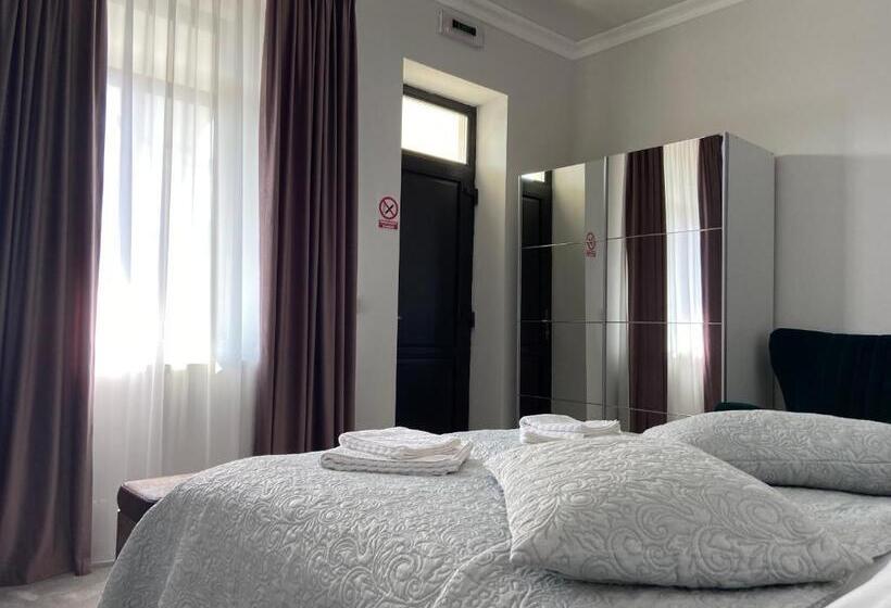 デラックスルーム, Maisonette Apartments