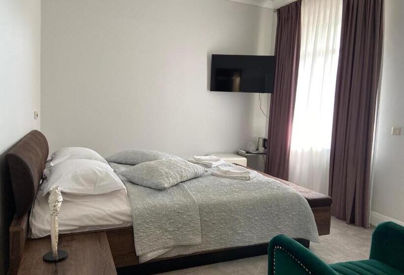 デラックスルーム, Maisonette Apartments