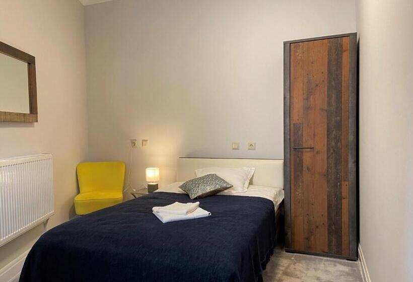 スタンダードシングルルーム, Maisonette Apartments