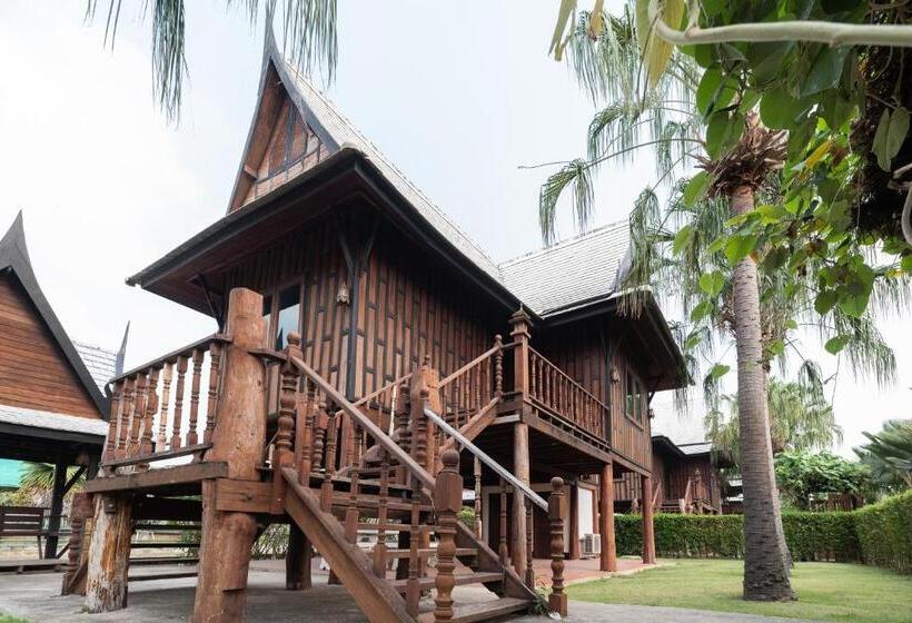 스탠다드 룸 킹사이즈 침대, Capital O 805 Suan Palm Farm Nok Resort