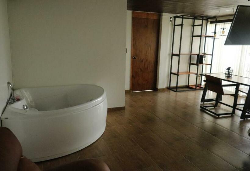 סוויטה עם ג'קוזי, Campestre La Posada Del Rancho