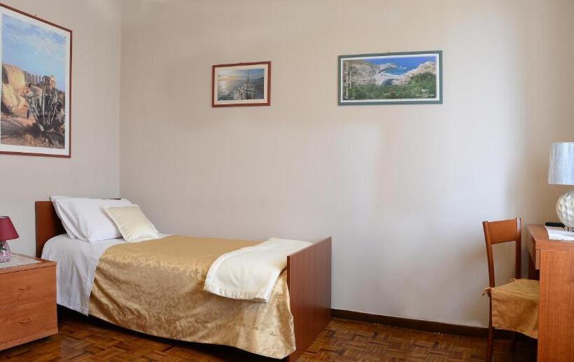 חדר סטנדרט יחיד, La Fenice