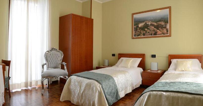 חדר סטנדרט, La Fenice