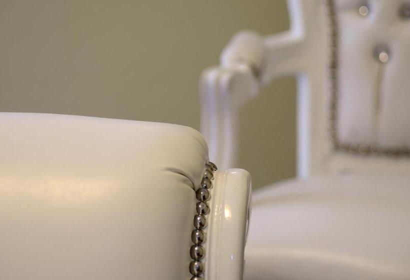 חדר סטנדרט, La Fenice