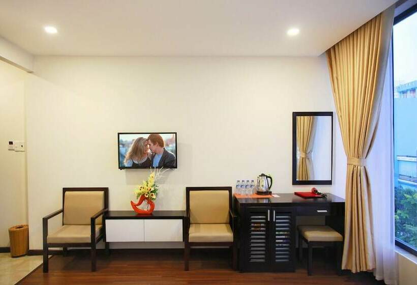 اتاق استاندارد سه نفره, May