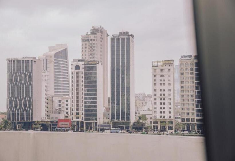 اتاق استاندارد, May