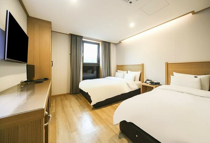 豪华房间, Paju Golden Hill