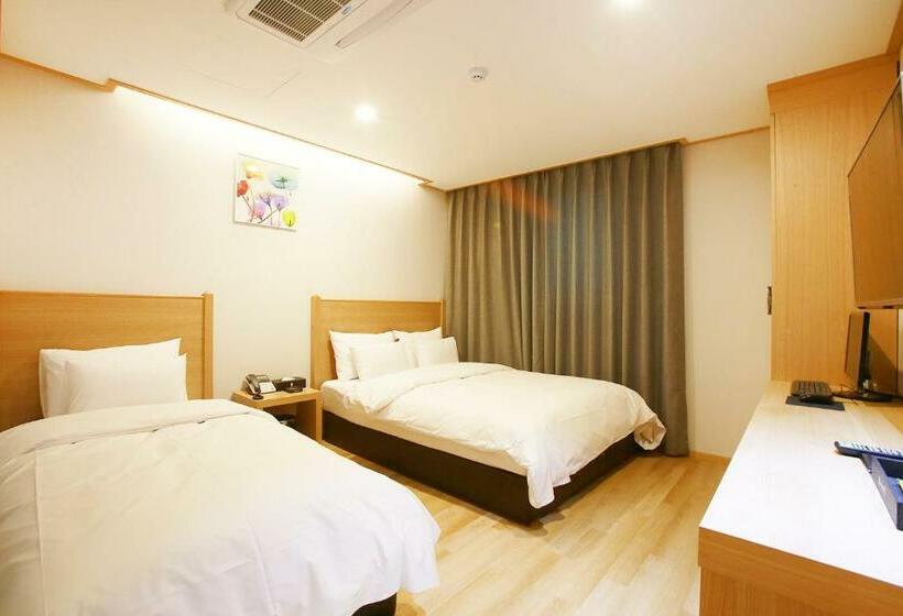 豪华房间, Paju Golden Hill