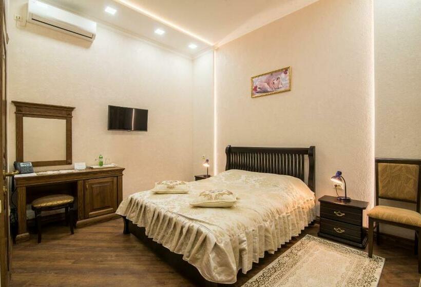 اتاق استاندارد, Panskiy Dvir