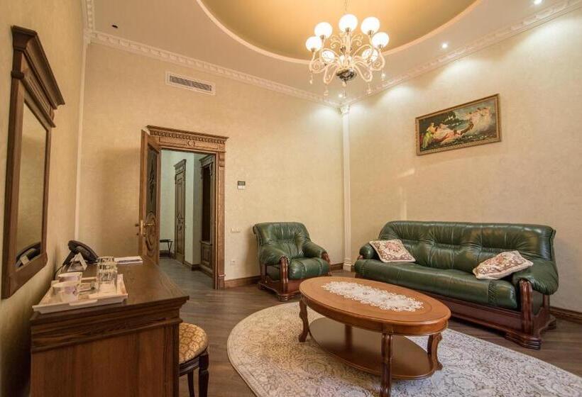 آپارتمان 1 خوابه, Panskiy Dvir