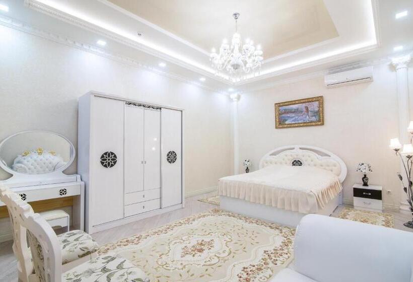 سوییت لوکس, Panskiy Dvir