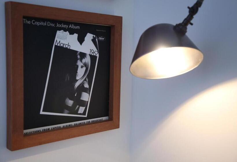 Süit, Trunkcat Street