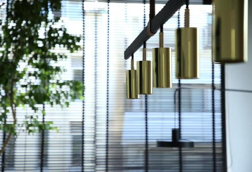 Süit, Trunkcat Street