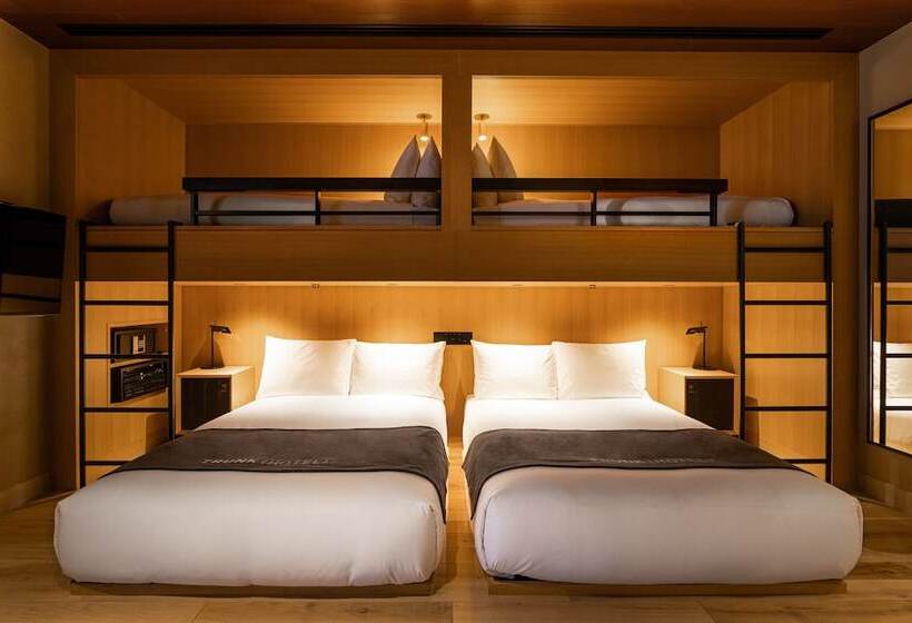 Balkonlu Junior Süit, Trunkcat Street