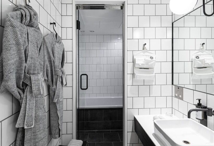 Süit, Trunkcat Street