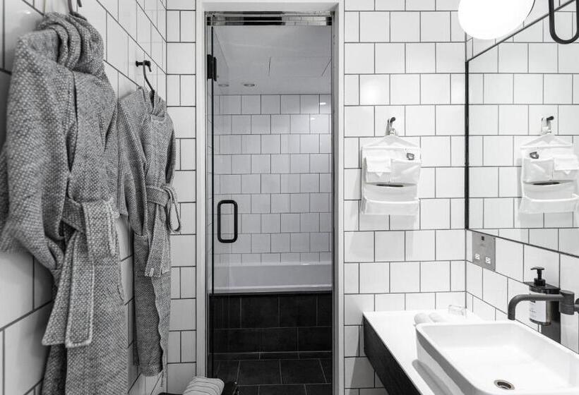 Süit, Trunkcat Street