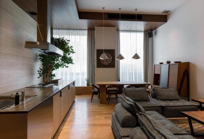 Süit, Trunkcat Street