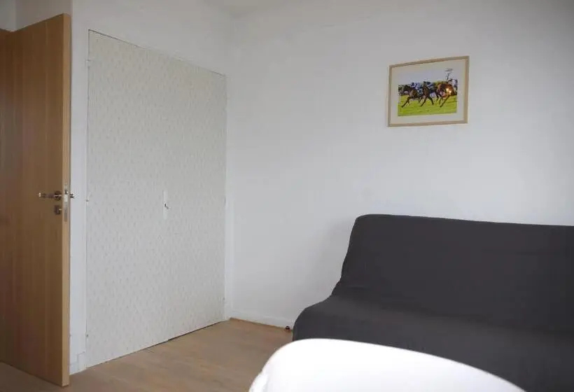 Perhestudio, Motel Ascot Hotel & Appartements