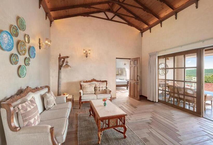 סוויטה נשיאותית, Amritara Aura Resort & Spa