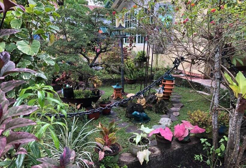 سوییت لوکس, Villa 301 B&b