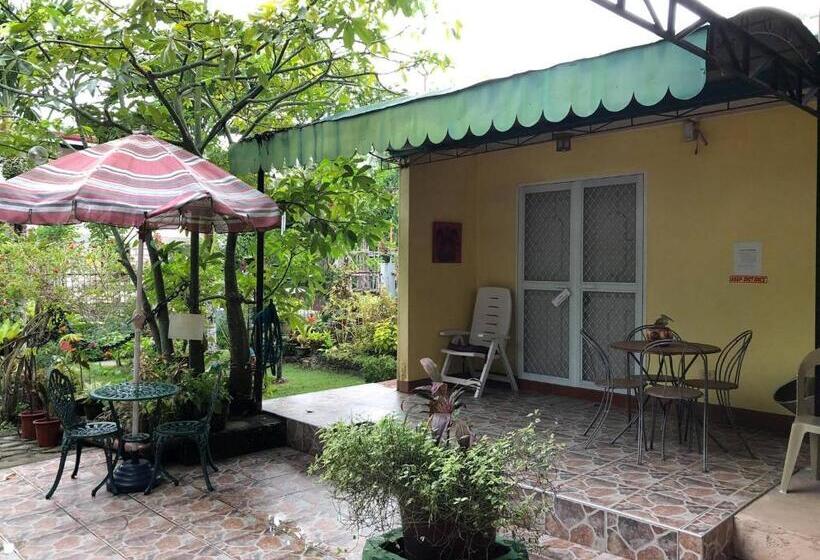 سوییت لوکس, Villa 301 B&b