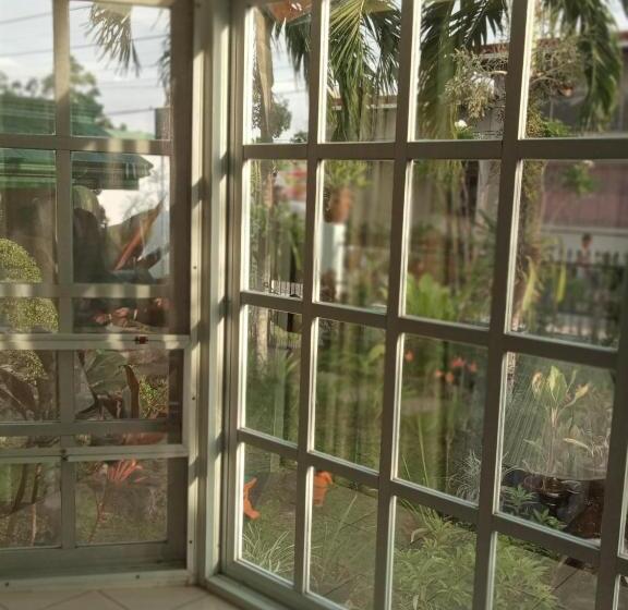 سوییت لوکس, Villa 301 B&b