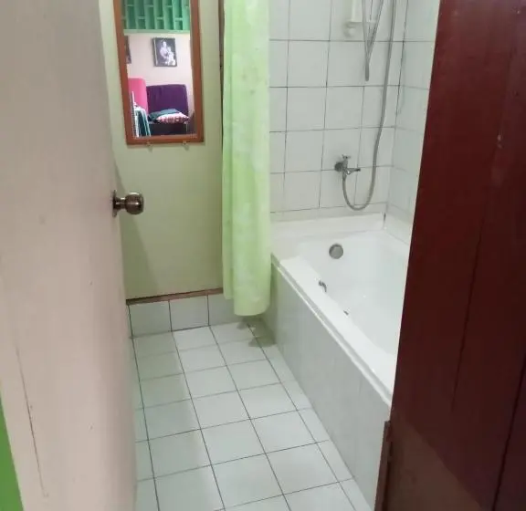 Habitació Estàndard Bany Compartit, Villa 301 B&b