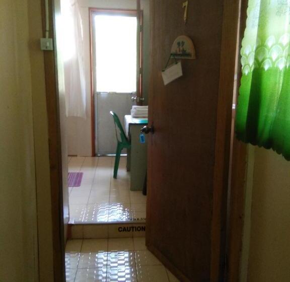 اتاق استاندارد با سرویس بهداشتی مشترک, Villa 301 B&b