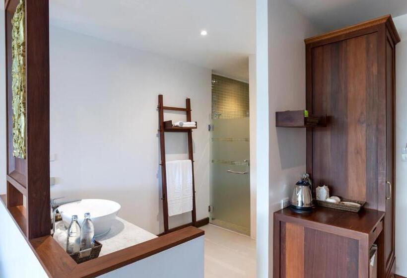 스탠다드 룸 킹사이즈 침대, Bansaeo Garden And Resort