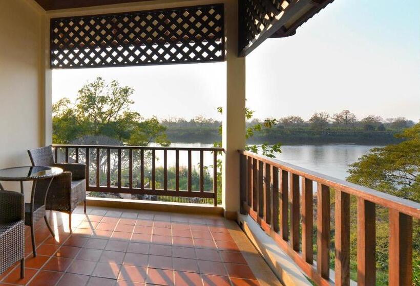 디럭스 룸, Bansaeo Garden And Resort