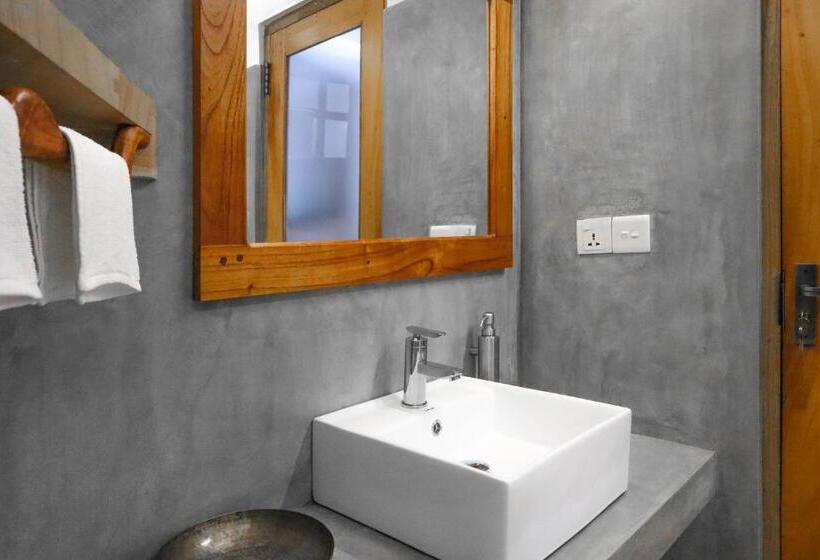 Standardrum Bergsutsikt, The One Ella