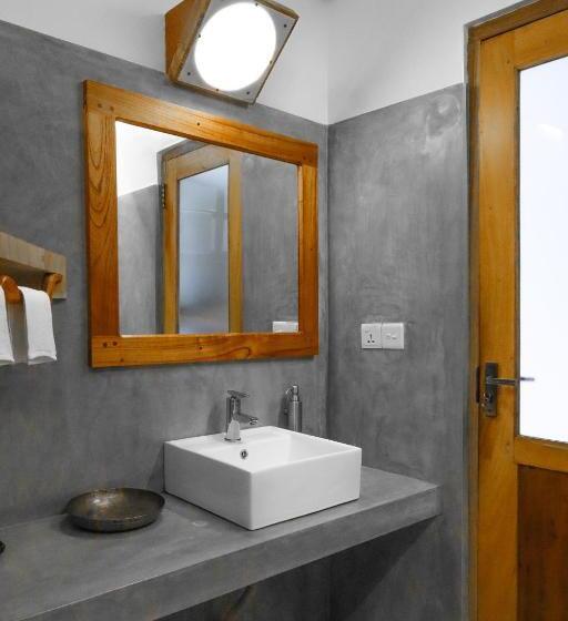 Standardrum Bergsutsikt, The One Ella