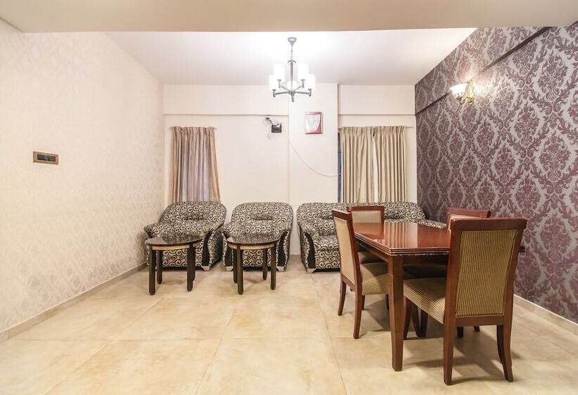 Номер Deluxe, Fabhotel Frazer Suites   Nr Bangalore Cantt Railway Station