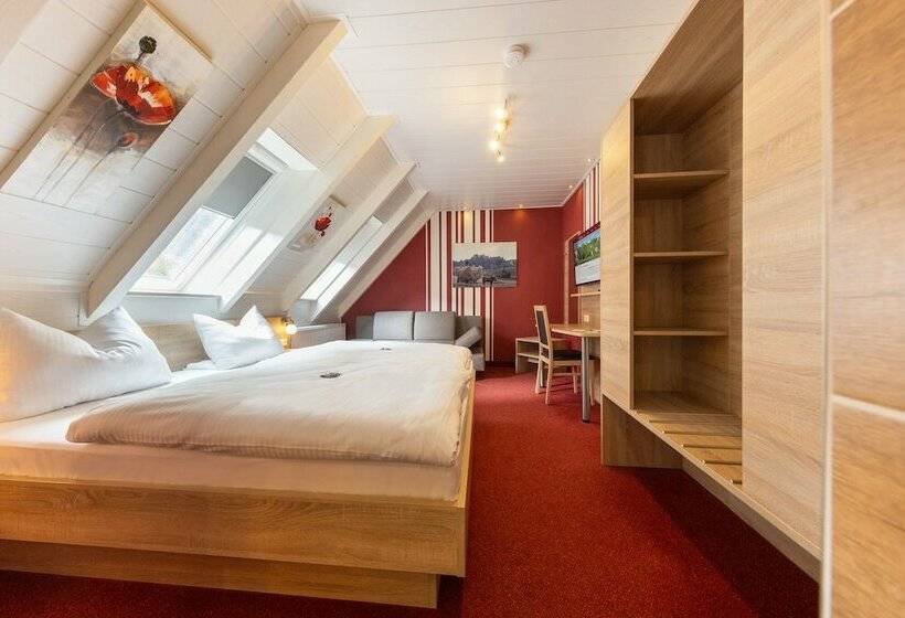 Номер Комфорт, Restaurant Straussen