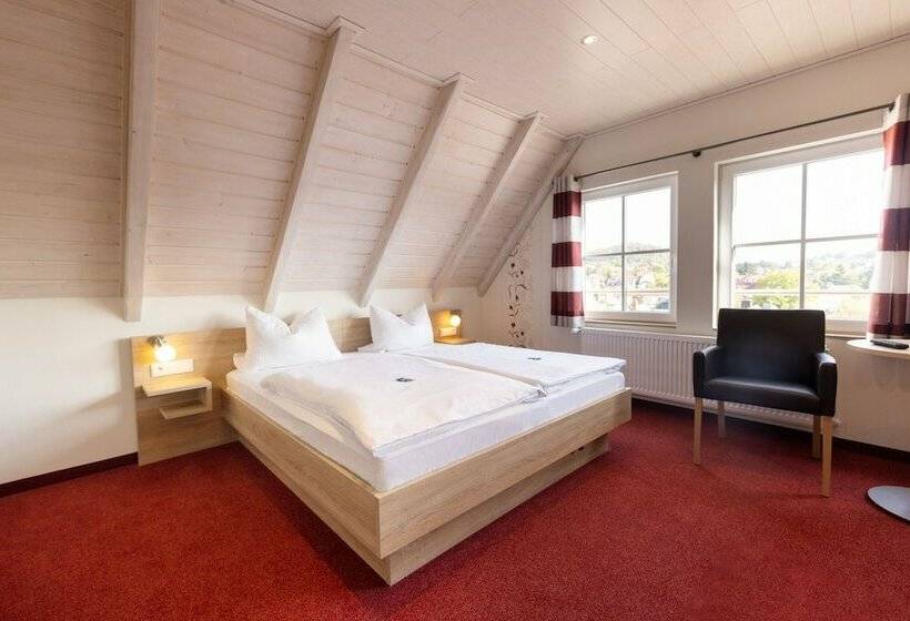 Номер Комфорт, Restaurant Straussen