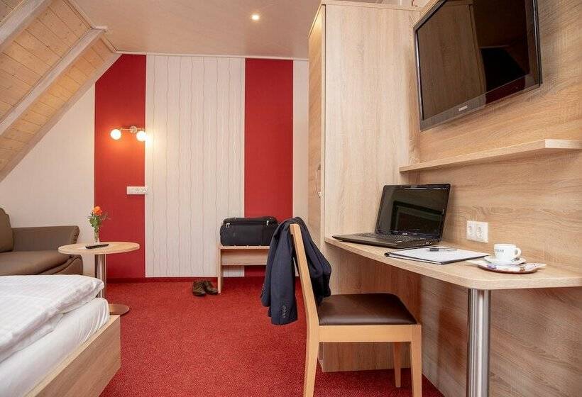 Номер Комфорт, Restaurant Straussen