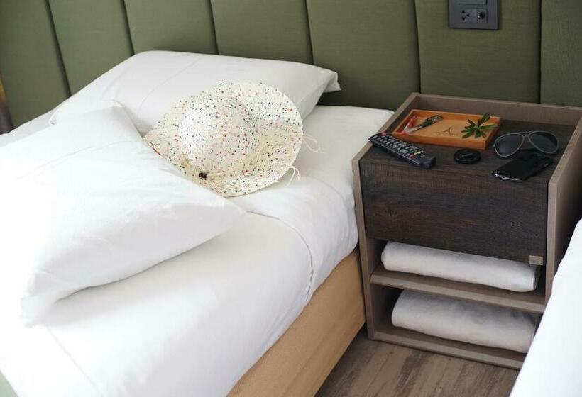 수피리어 룸, Mittapan