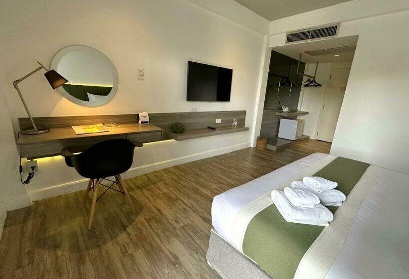 디럭스 룸 킹사이즈 침대, Mittapan