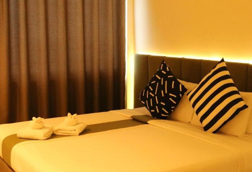 디럭스 룸 킹사이즈 침대, Mittapan