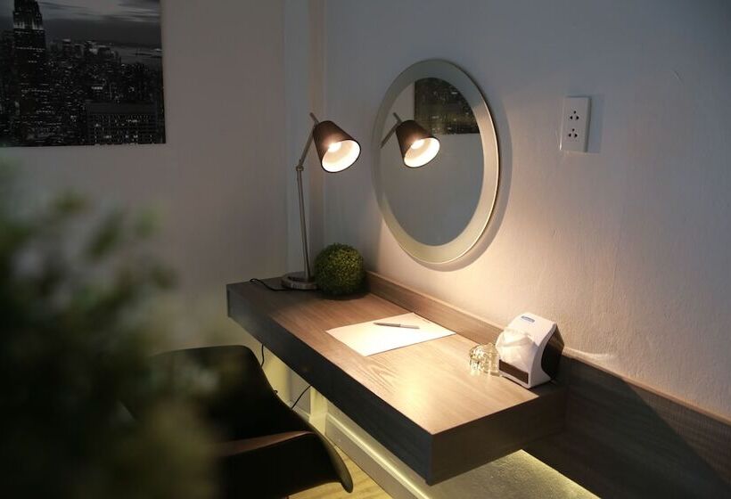 수피리어 룸, Mittapan